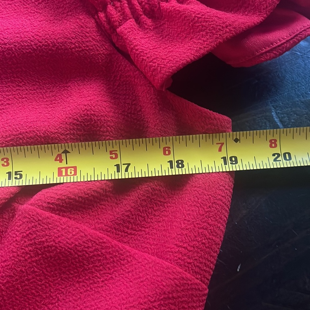 Red Dress - Picture 8 of 9